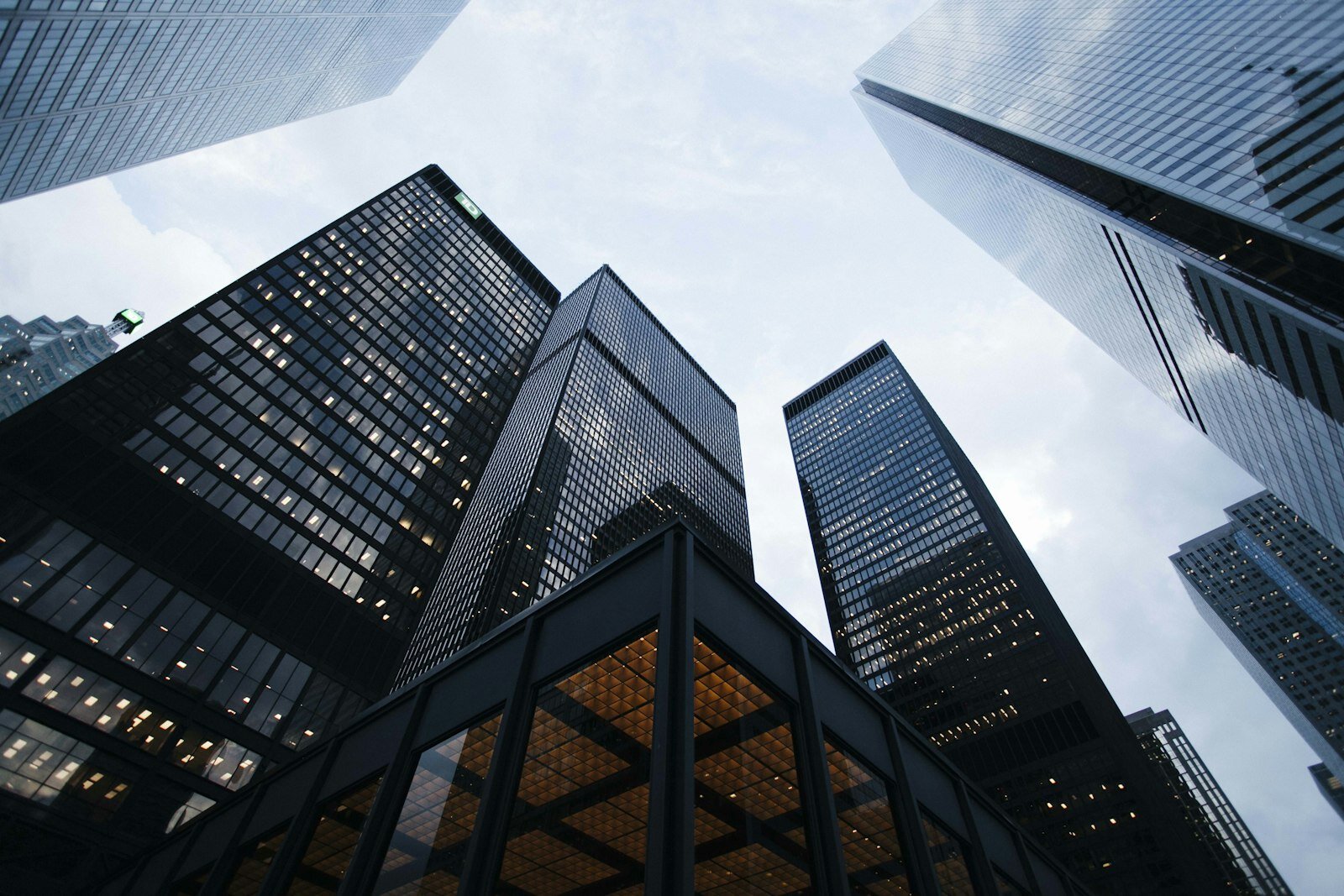 Manufacturers Fund Machines Over ERP as AI Raises the Data Bar