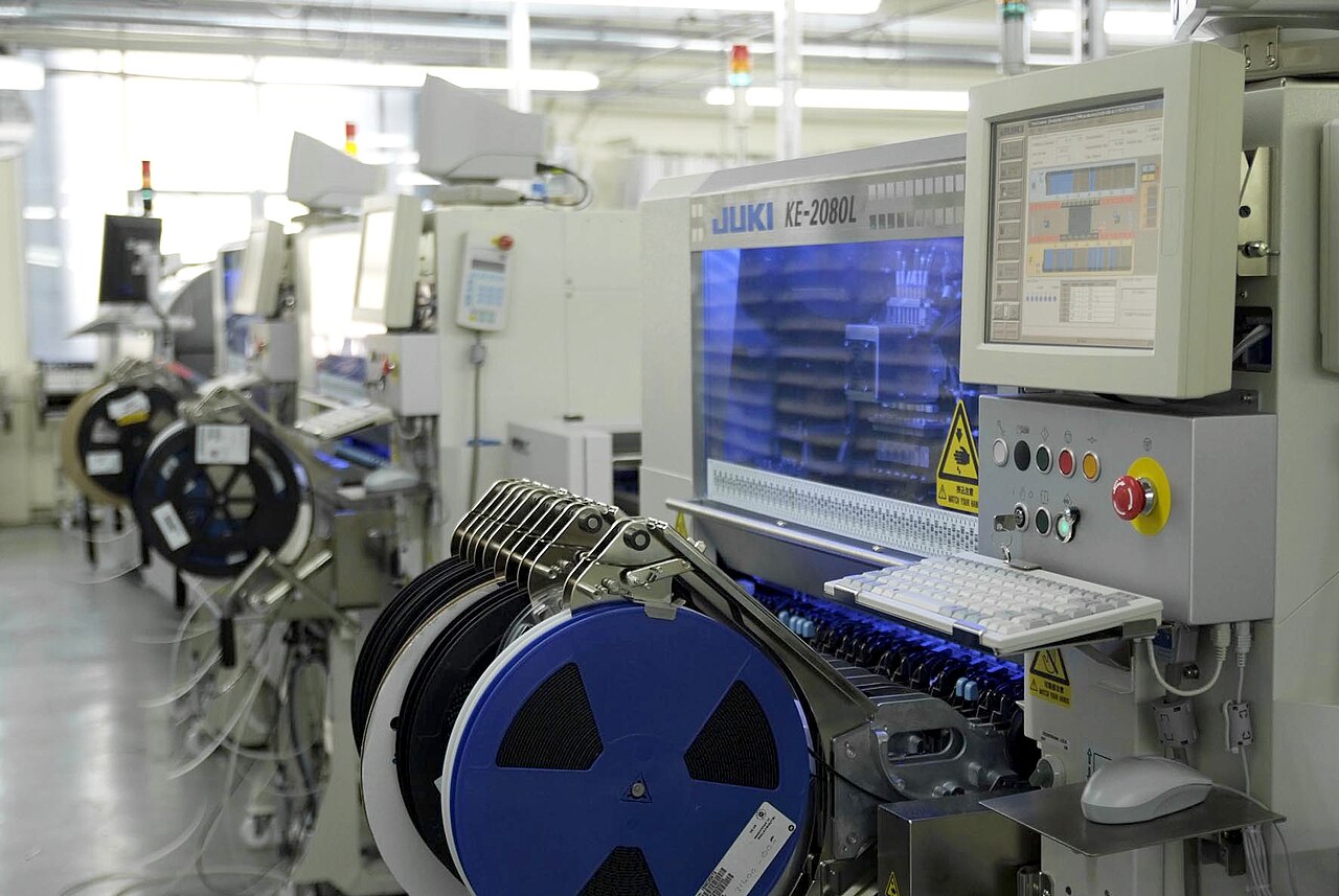 Siemens Now Trains Inspection on Circuit Boards That Don’t Exist Yet, Cutting Engineering Effort 85%