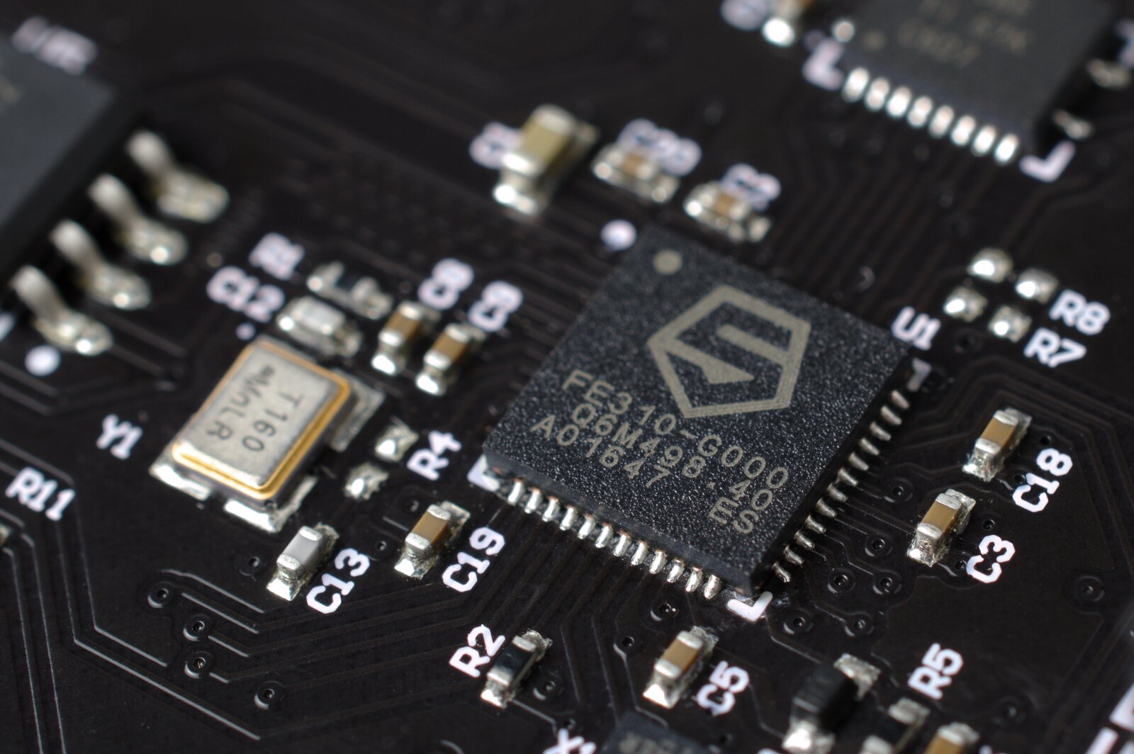SiFive HiFive1 RISC-V development board. Photo: Gareth Halfacree, CC BY-SA 2.0, via Wikimedia Commons.